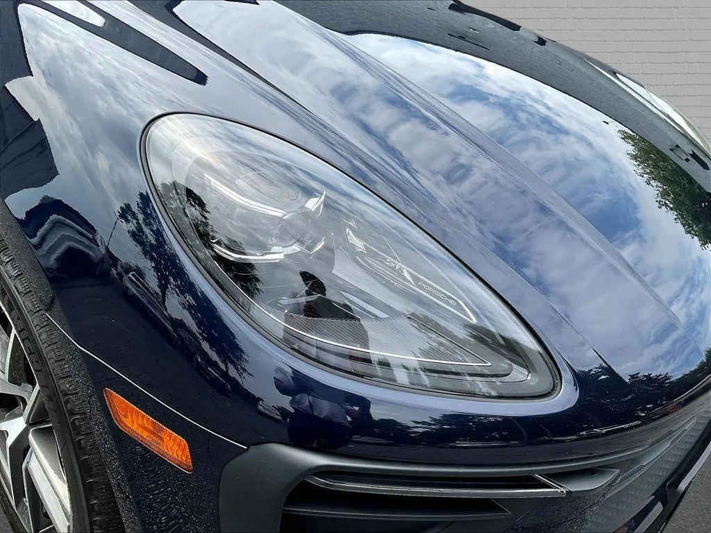 Porsche Macan photo 26
