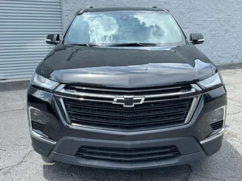Photos of 2023 Chevrolet Traverse LT for sale in Roswell, GA at Gravity Autos Roswell