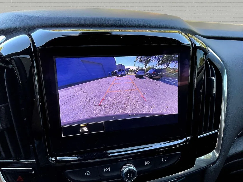Chevrolet Traverse photo 10