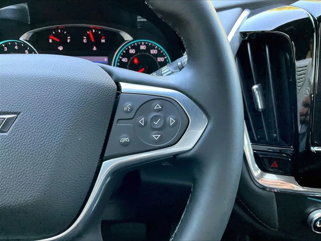 Chevrolet Traverse photo 8