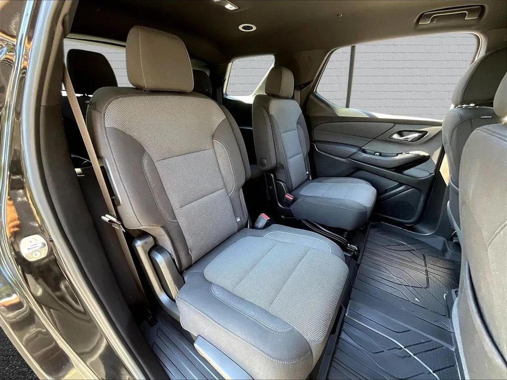 Chevrolet Traverse photo 17