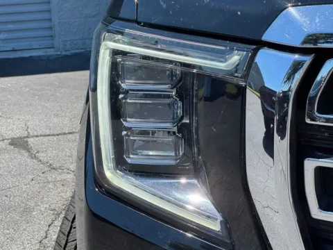 Another view of 2021 GMC Yukon XL SLT for sale in Roswell, GA at Gravity Autos Roswell