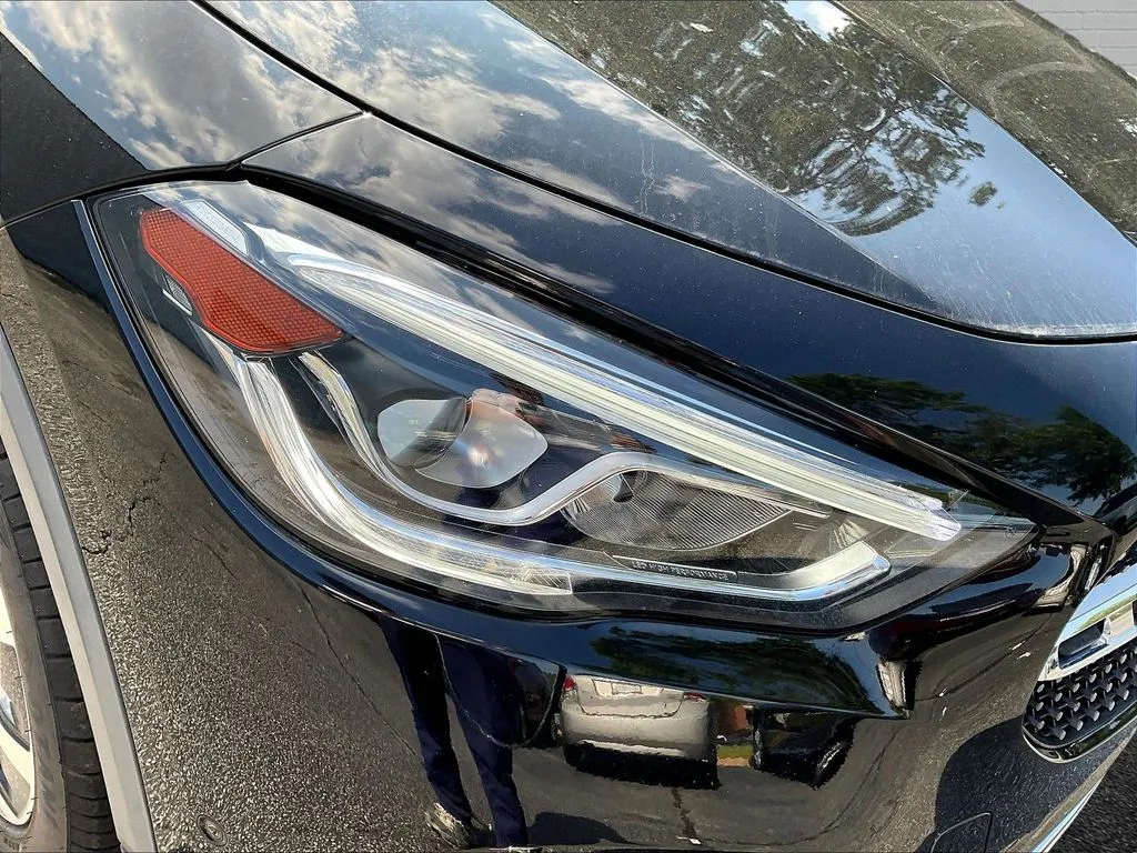 Mercedes-Benz GLA photo 25