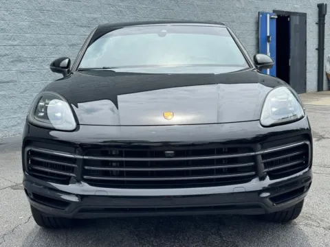 More photos of 2023 Porsche Cayenne Platinum Edition at Gravity Autos Roswell, GA