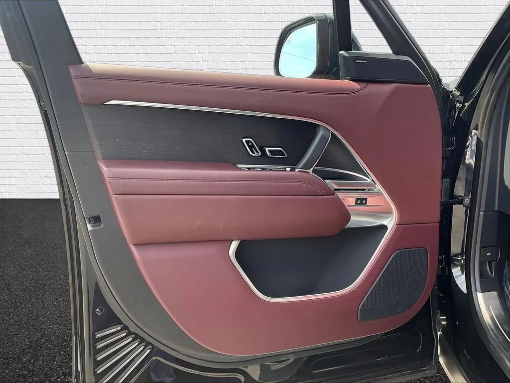 Land Rover Range Rover photo 17