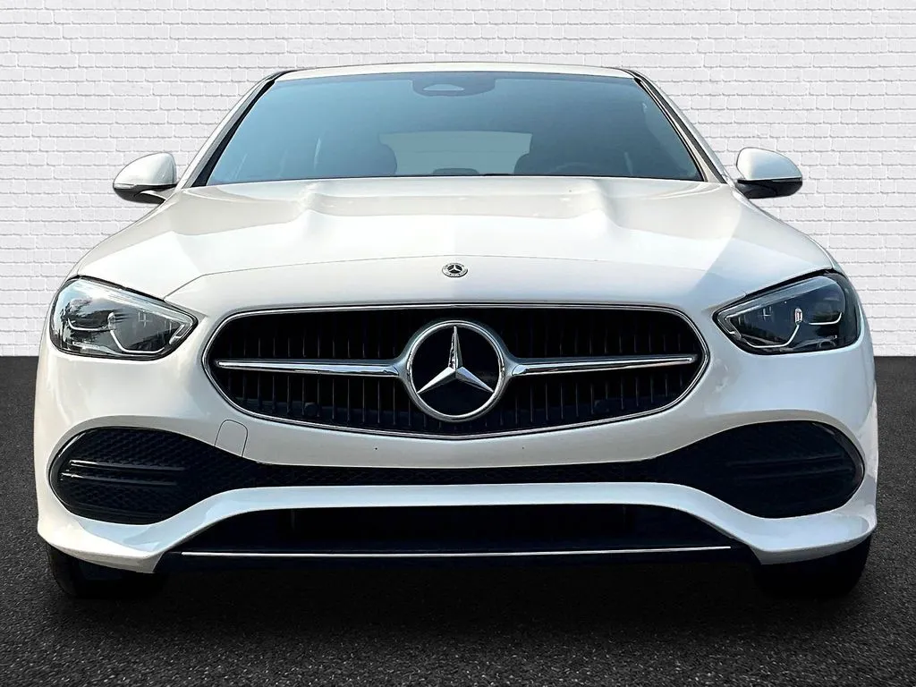 Mercedes-Benz C-Class photo 2