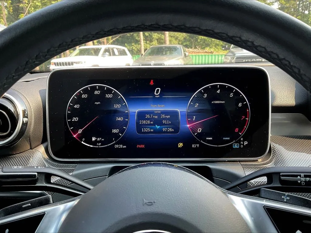 Mercedes-Benz C-Class photo 12