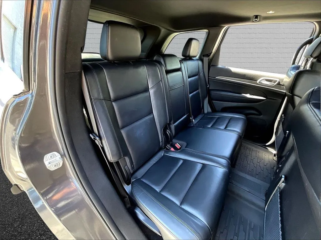 Jeep Grand Cherokee photo 21