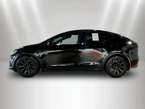 More photos of 2022 Tesla Model X at Gravity Autos Roswell, GA