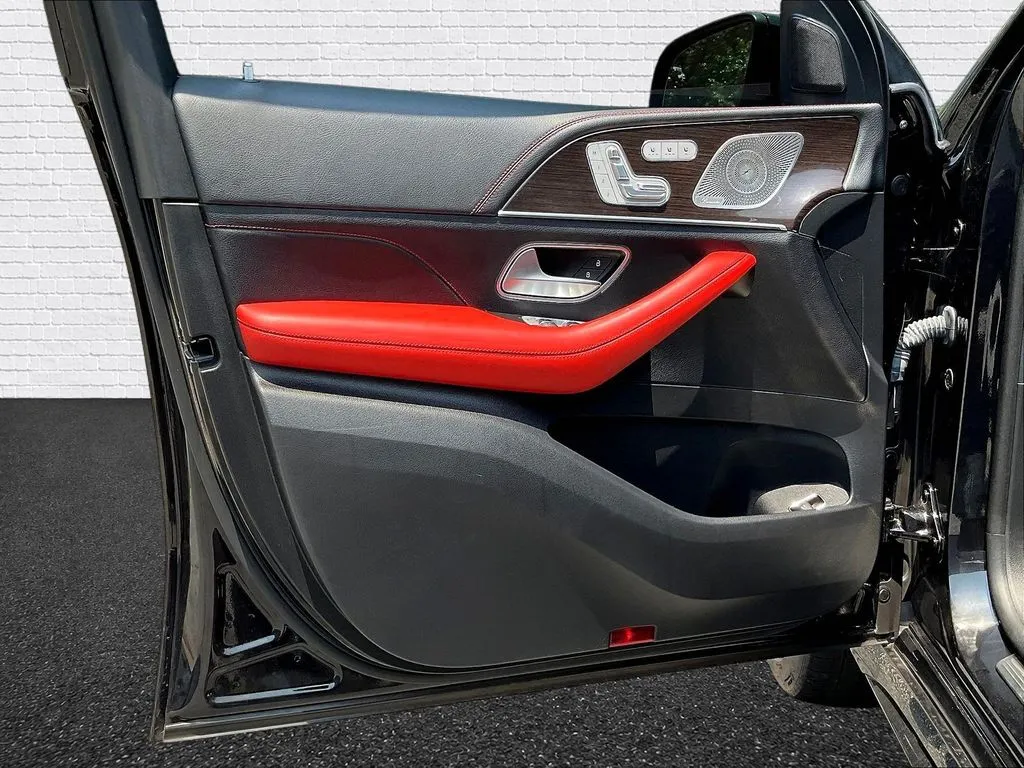 Mercedes-Benz GLE photo 17