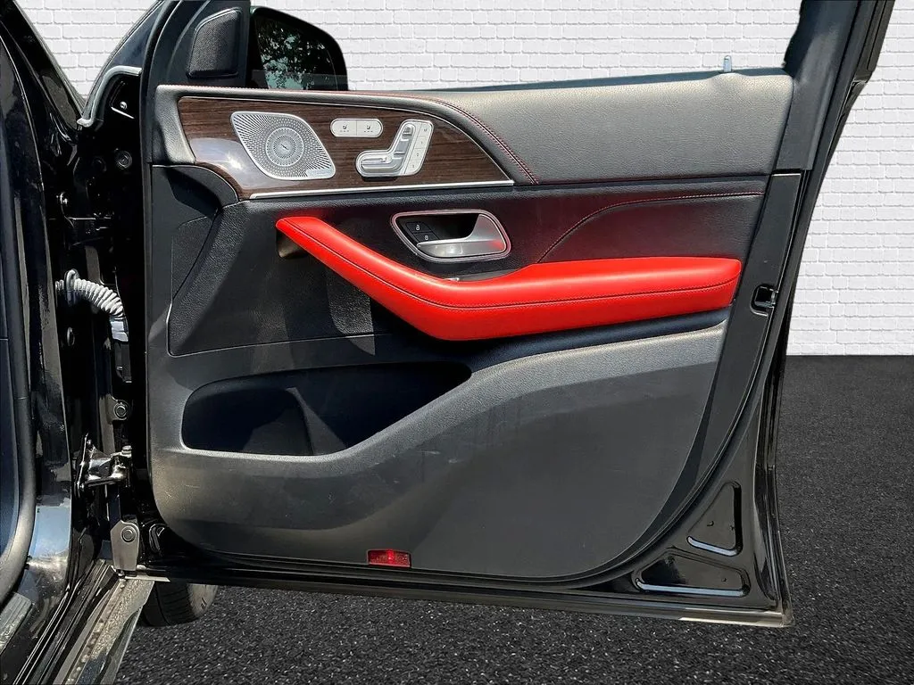 Mercedes-Benz GLE photo 25