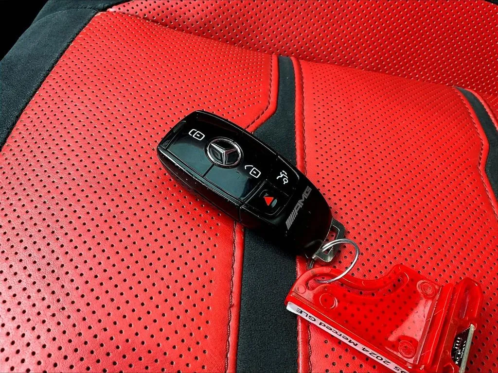 Mercedes-Benz GLE photo 30