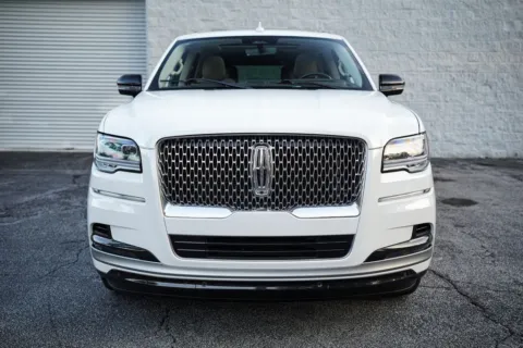 More photos of 2023 Lincoln Navigator L Reserve at Gravity Autos Roswell, GA