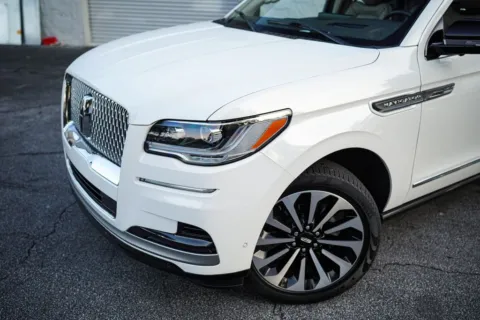 Photos of 2023 Lincoln Navigator L Reserve for sale in Roswell, GA at Gravity Autos Roswell
