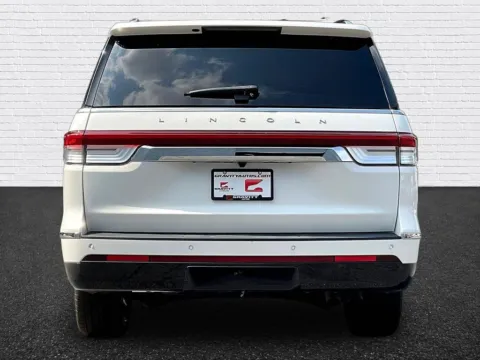 More photos of 2023 Lincoln Navigator L Reserve at Gravity Autos Roswell, GA