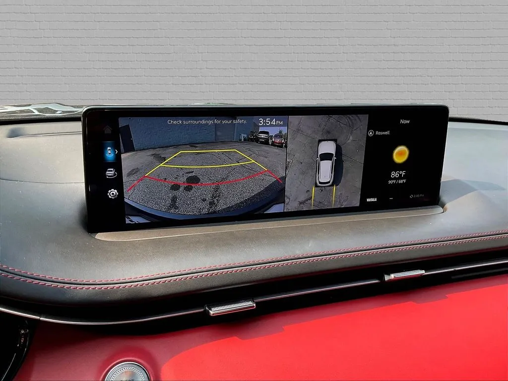 Genesis GV70 photo 14
