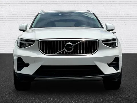 Photos of 2024 Volvo XC40 B5 Core for sale in Roswell, GA at Gravity Autos Roswell