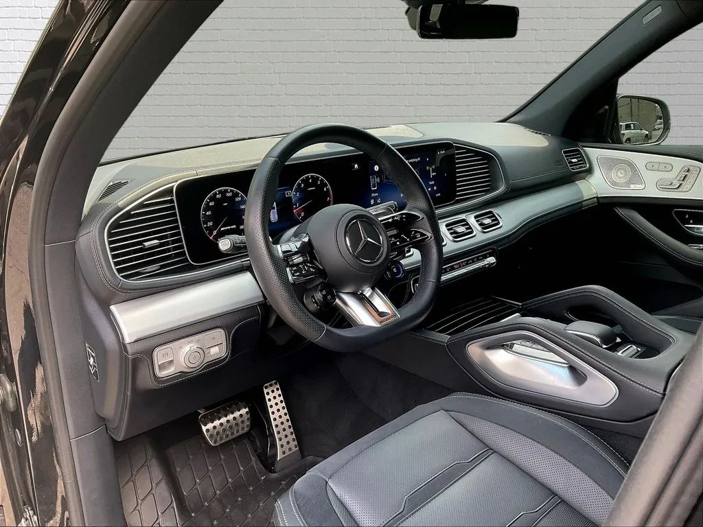 2025 Mercedes-Benz GLE AMG GLE 53 - Photo 15