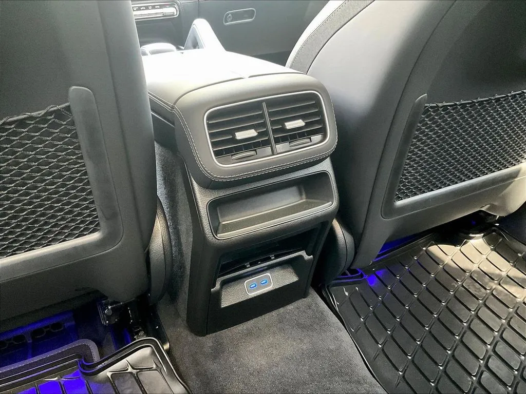 2025 Mercedes-Benz GLE AMG GLE 53 - Photo 10