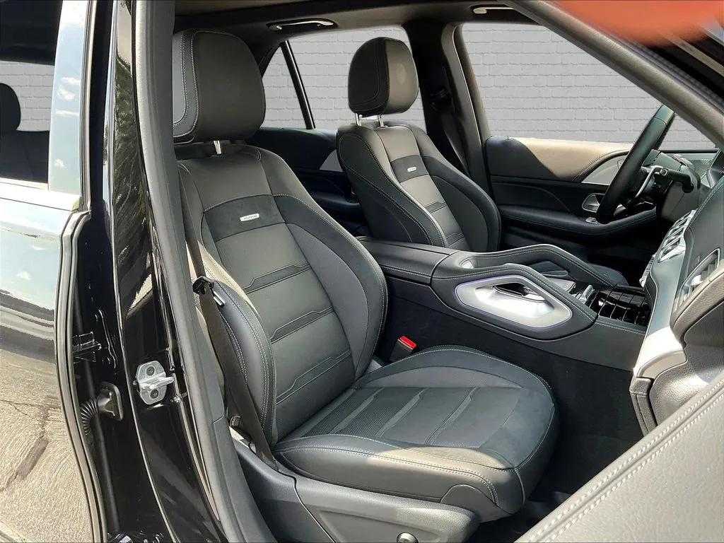 2025 Mercedes-Benz GLE AMG GLE 53 - Photo 26