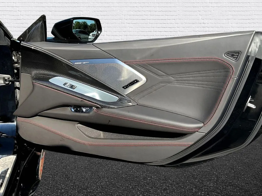 Chevrolet Corvette photo 19