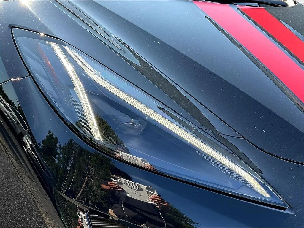 Chevrolet Corvette photo 21