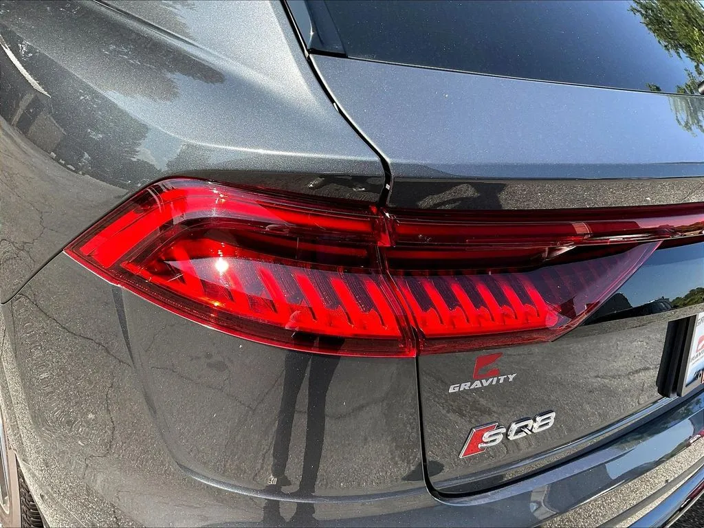 Audi SQ8 photo 19