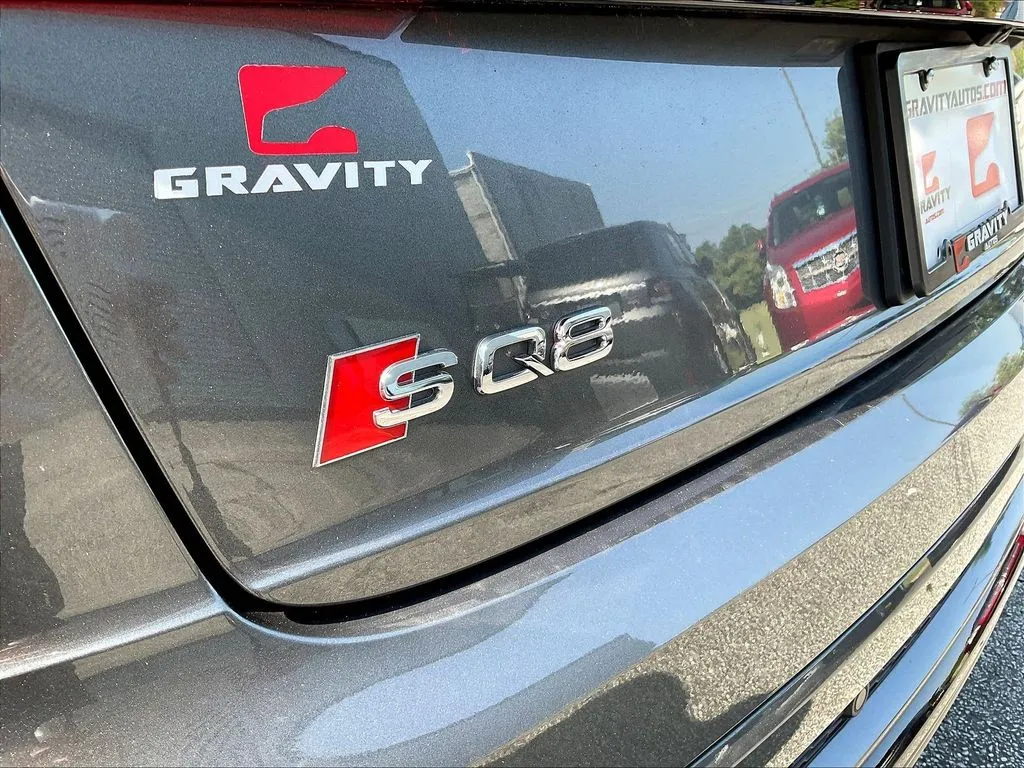 Audi SQ8 photo 20