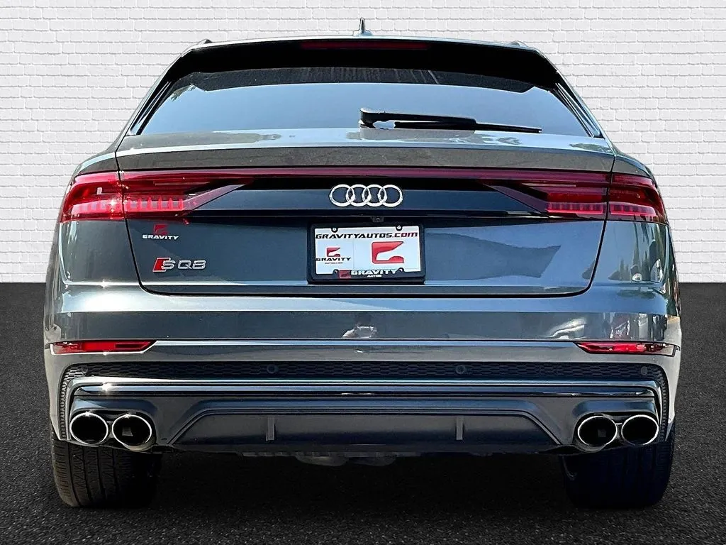 Audi SQ8 photo 5