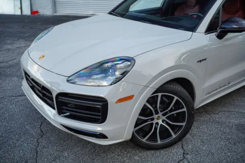 Photos of 2021 Porsche Cayenne E-Hybrid Turbo S for sale in Roswell, GA at Gravity Autos Roswell
