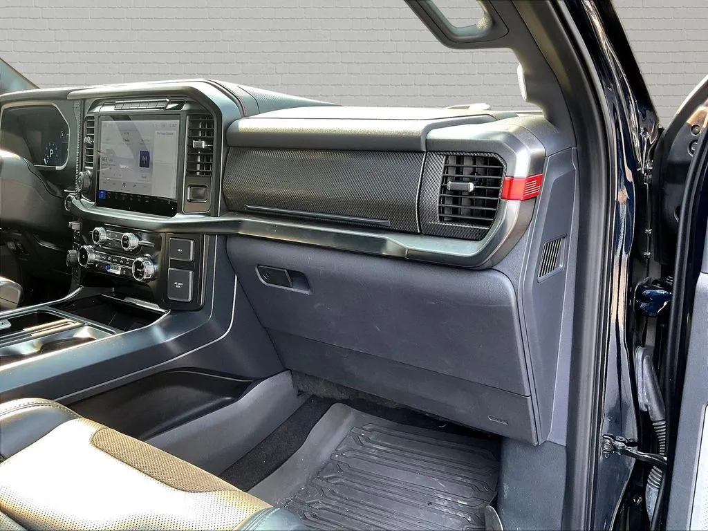 Ford F-150 photo 24
