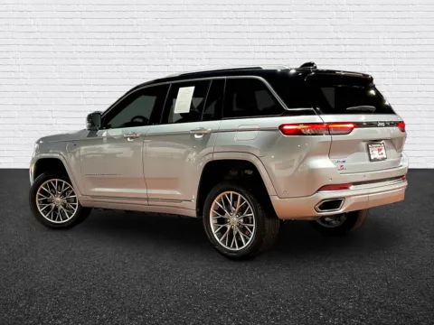 More photos of 2023 Jeep Grand Cherokee Summit 4xe at Gravity Autos Roswell, GA