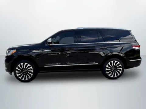 More photos of 2022 Lincoln Navigator Black Label at Gravity Autos Roswell, GA