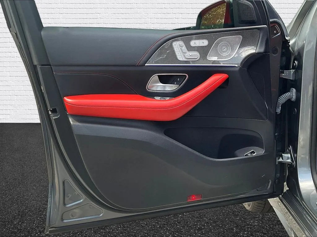 Mercedes-Benz GLE photo 17
