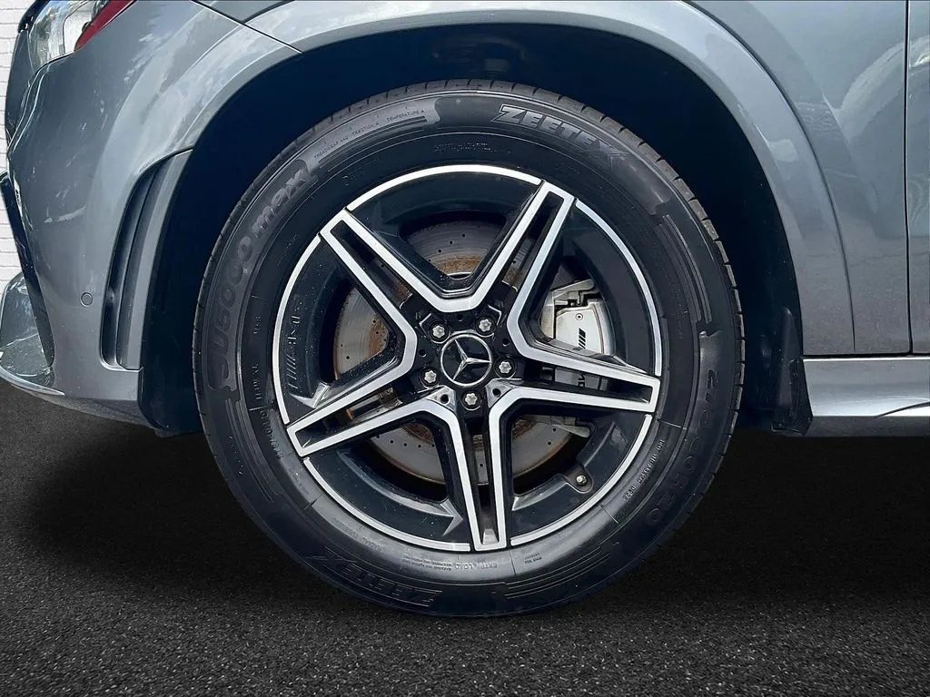 Mercedes-Benz GLE photo 29