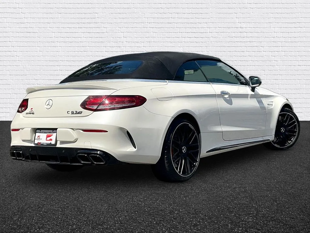 Mercedes-Benz C-Class photo 6