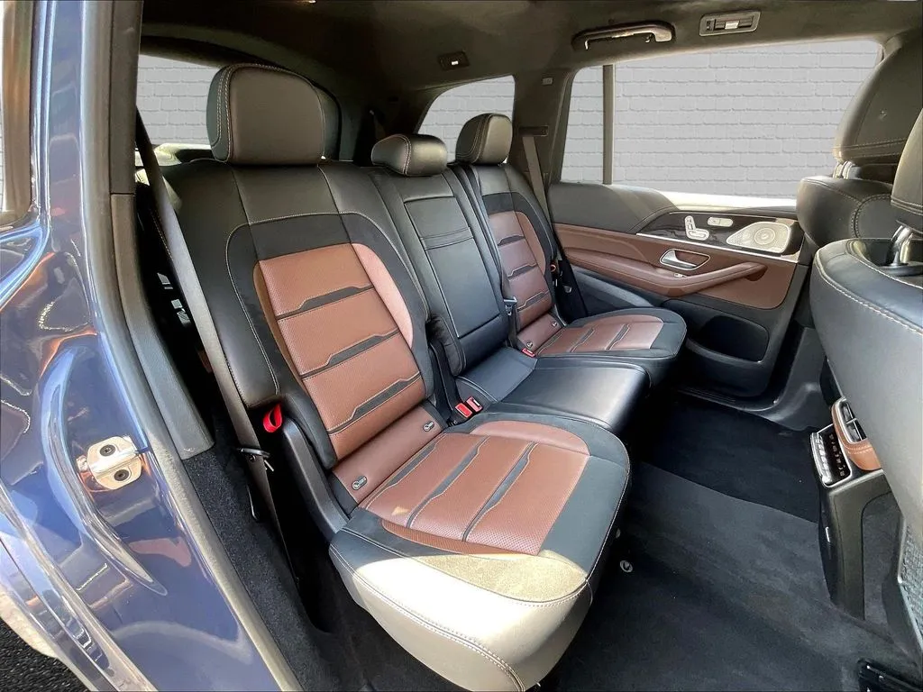 Mercedes-Benz GLS photo 22