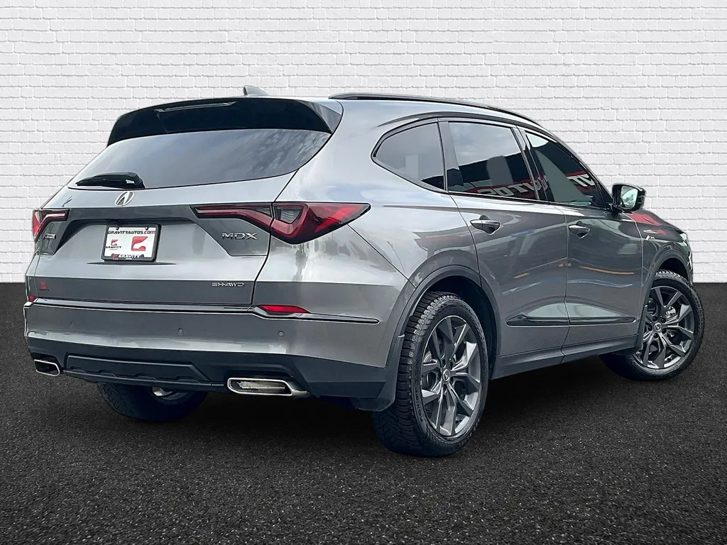 Acura MDX photo 7