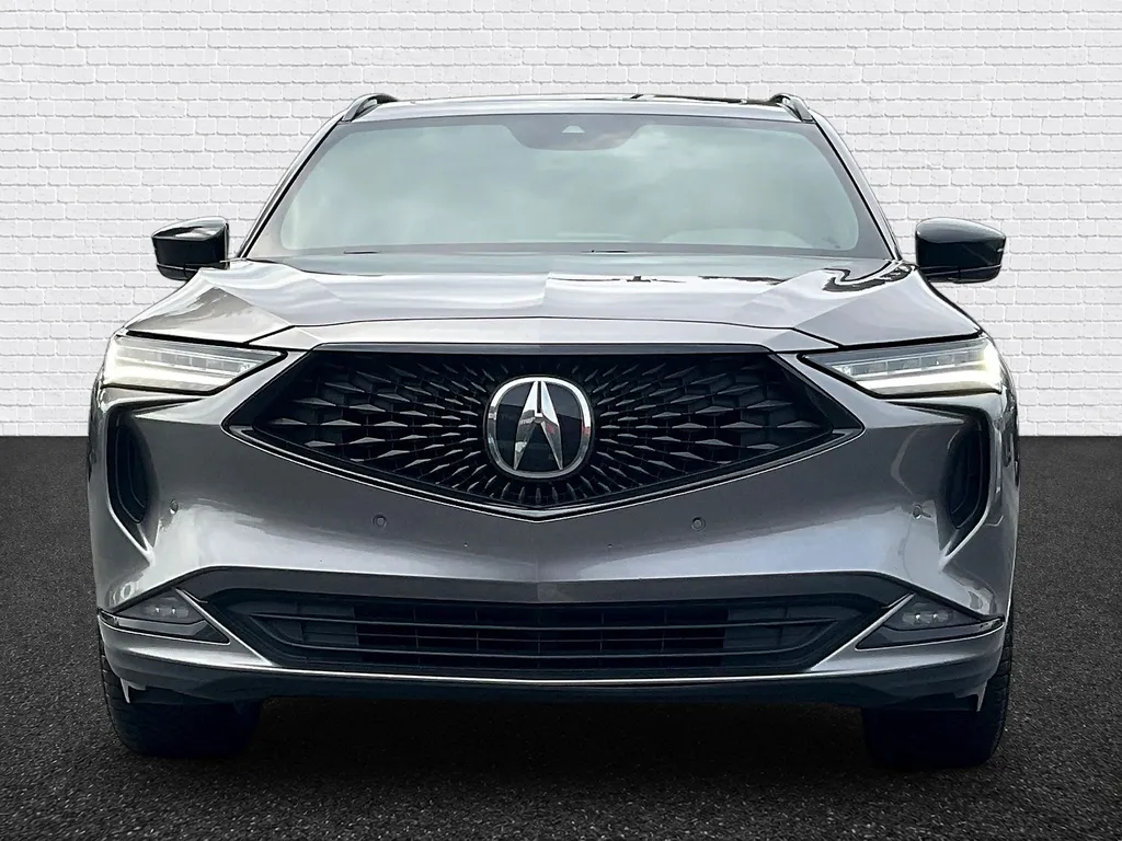 Acura MDX photo 2