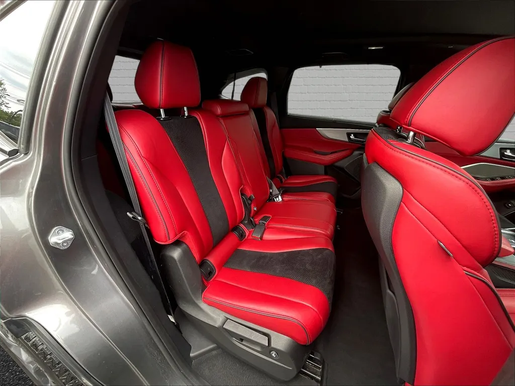 Acura MDX photo 22