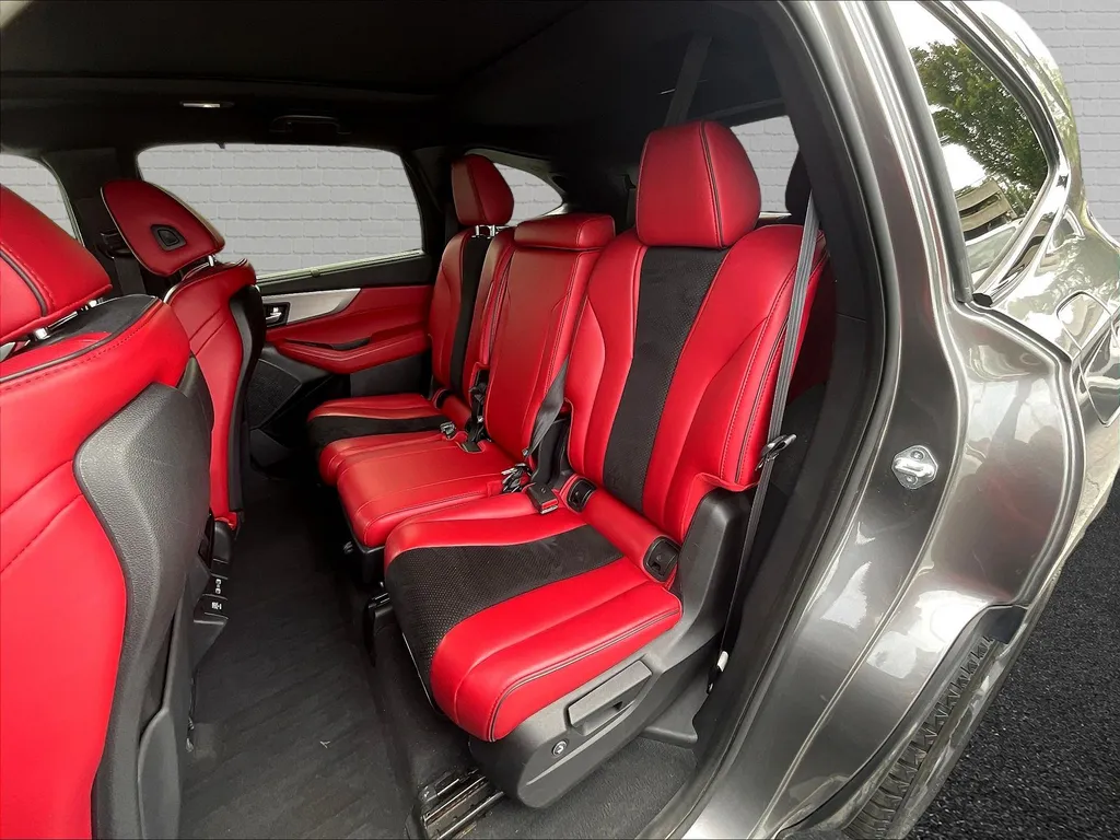 Acura MDX photo 20