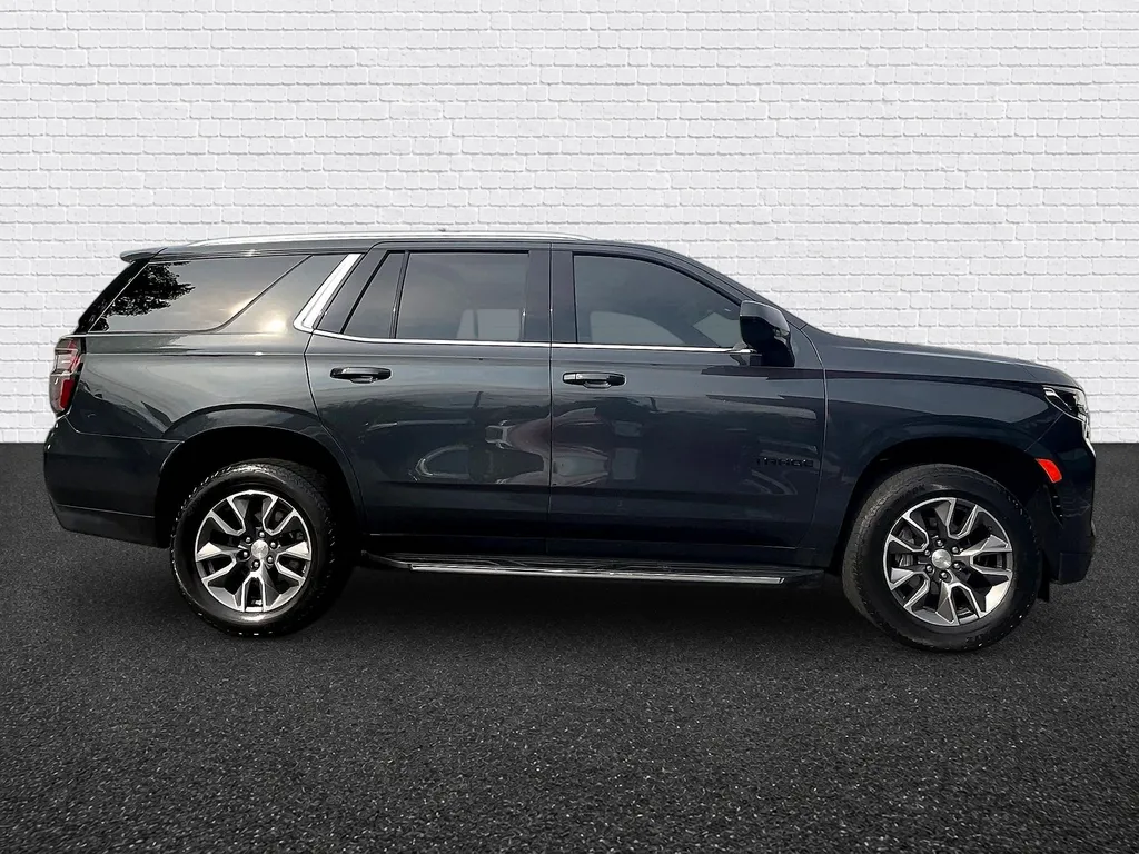 Chevrolet Tahoe photo 8