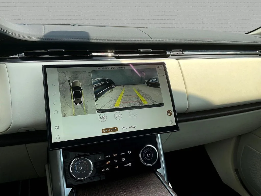 Land Rover Range Rover photo 15
