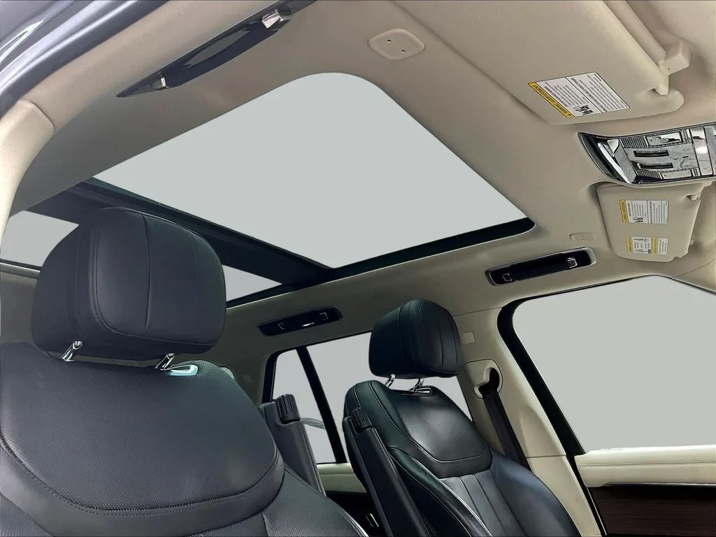 Land Rover Range Rover photo 26