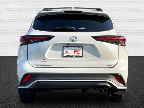 More photos of 2024 Toyota Highlander XSE at Gravity Autos Roswell, GA