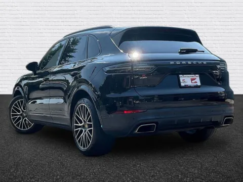 More photos of 2019 Porsche Cayenne at Gravity Autos Roswell, GA