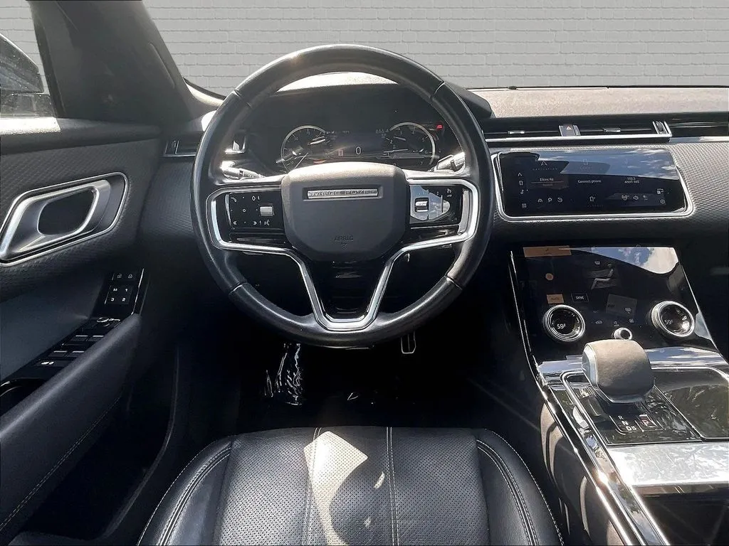Land Rover Range Rover Velar photo 10