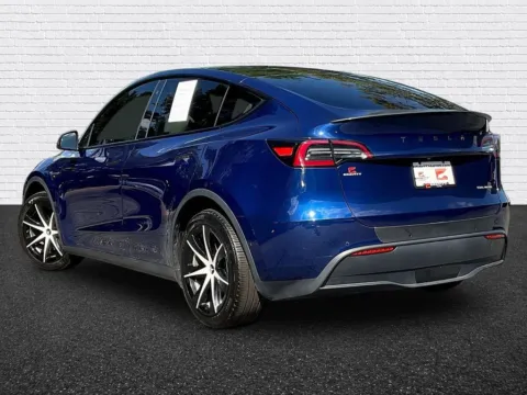 More photos of 2020 Tesla Model Y Long Range at Gravity Autos Roswell, GA