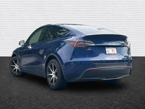 More photos of 2020 Tesla Model Y Long Range at Gravity Autos Roswell, GA