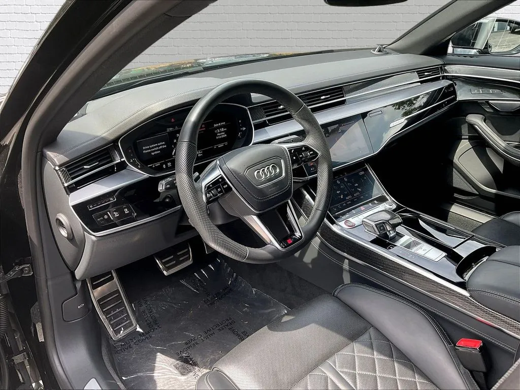 Audi S8 photo 15